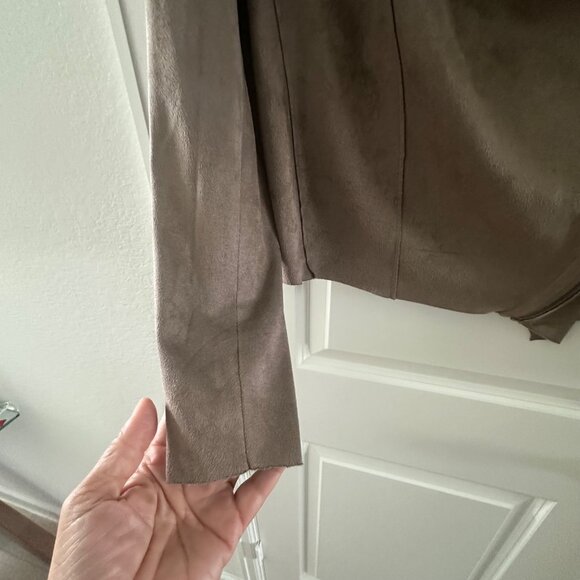 Blank NYC Asymmetrical Front Zip Suede-Like Jacket Large - Picture 9 of 11